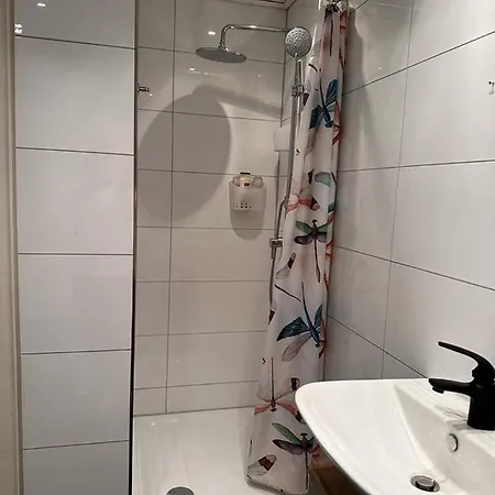 A&v Wunderschoene Rheinblick Zum Entspannen Ela * Duisburg