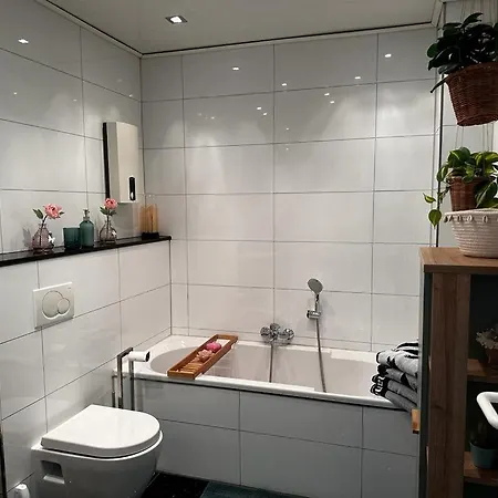 Apartment A&v Wunderschöne Rheinblick Zum Entspannen Ela Duisburg